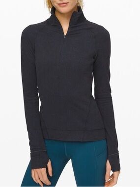 Lululemon Outrun the Elements 1/2 Zip
Black 2019 Style: W3CJUS 1/2 Zip Pullover